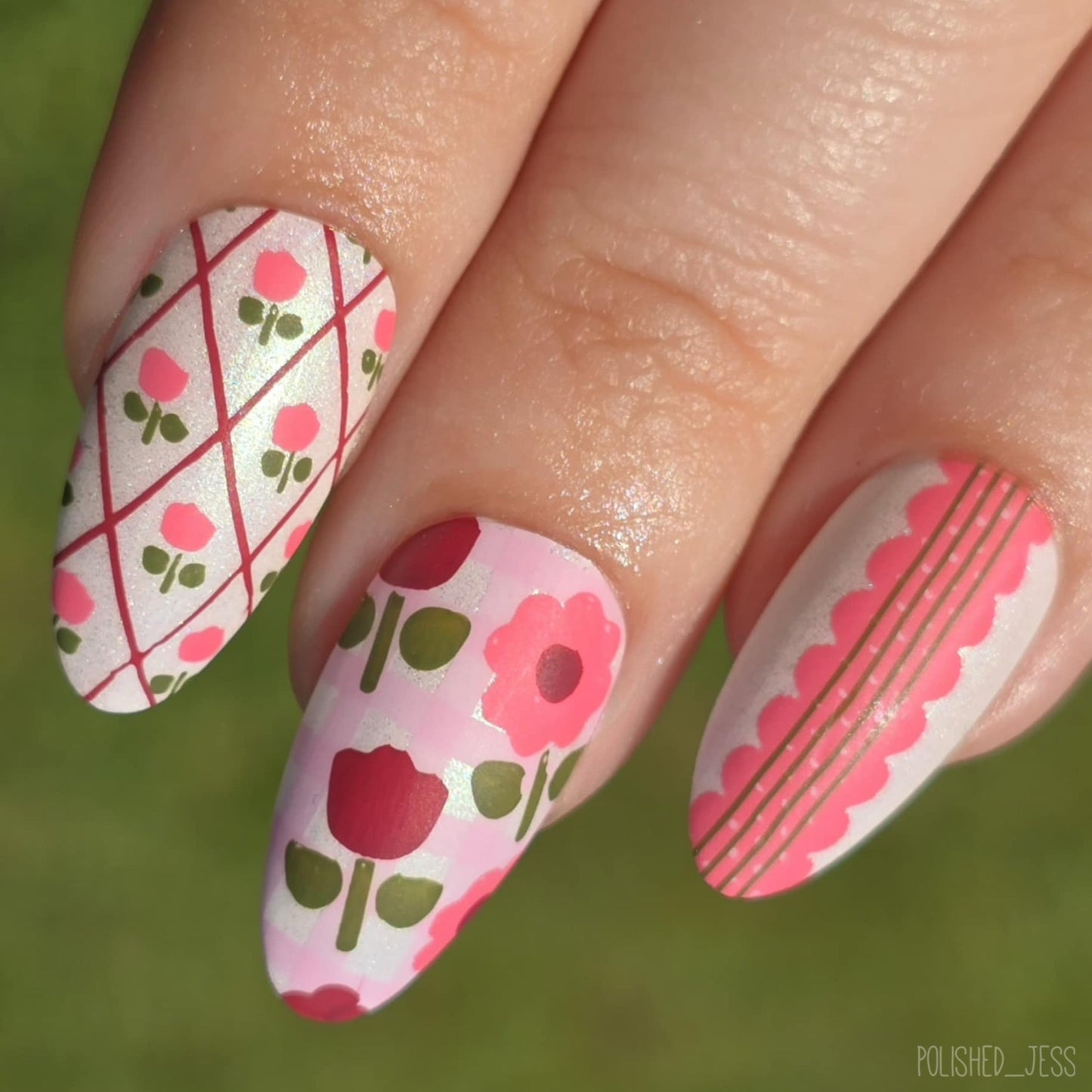 Cozy Corner (CjS-383) Steel Nail Art Layered Stamping Plate